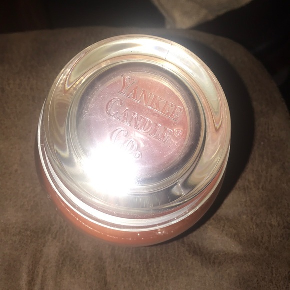 Rare Find and Hard to Find Yankee Candle - Picture 4 of 7